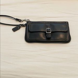 Wristlet wallet